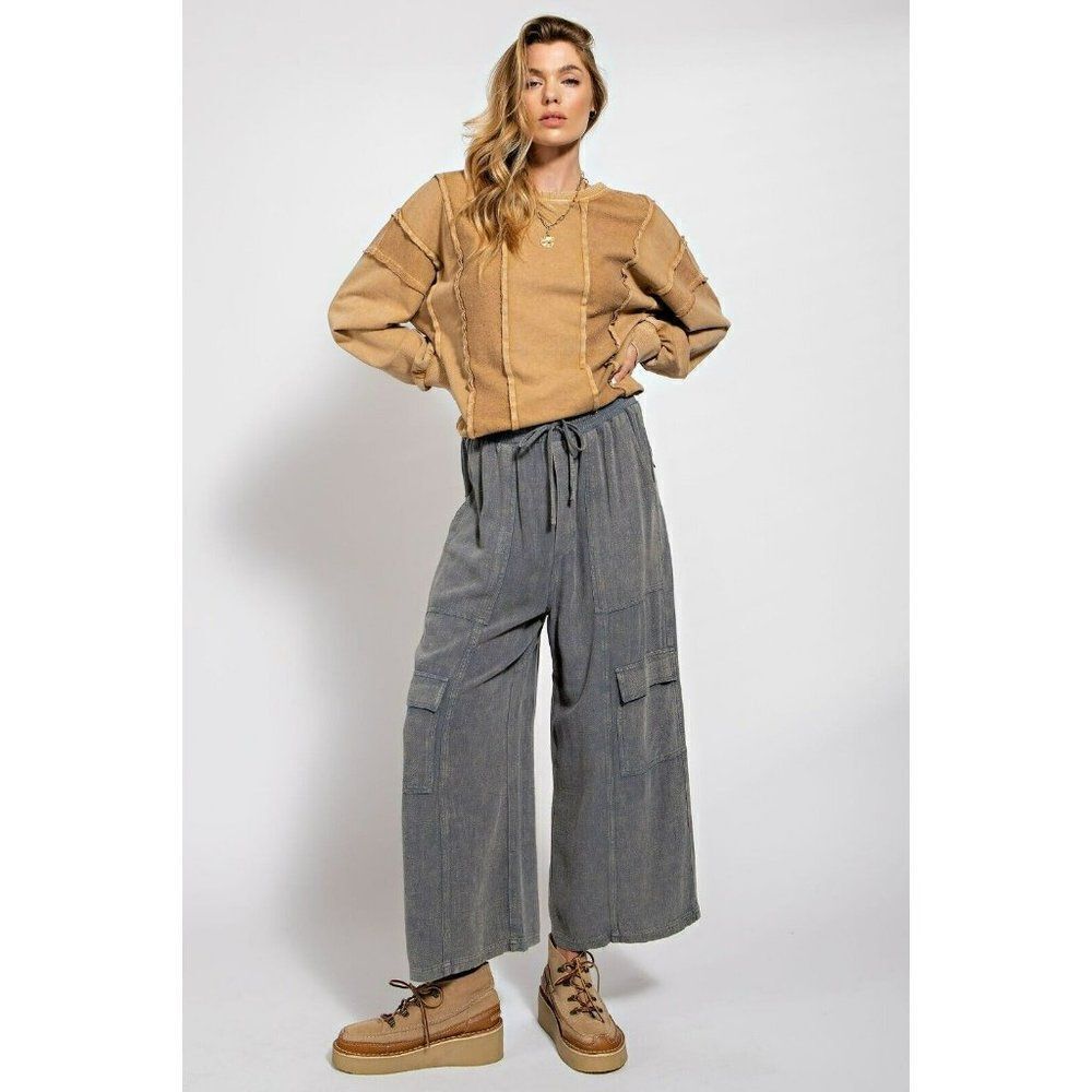 Easel It's All Good Mineral Washed Cargo Wide Leg Pants in Washed Denim EB41457